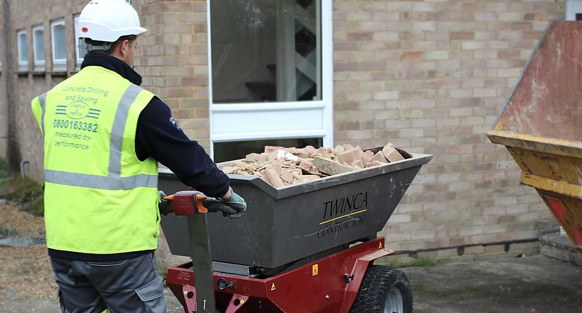 Twinca Hi Tip Dumper helps team to work safely